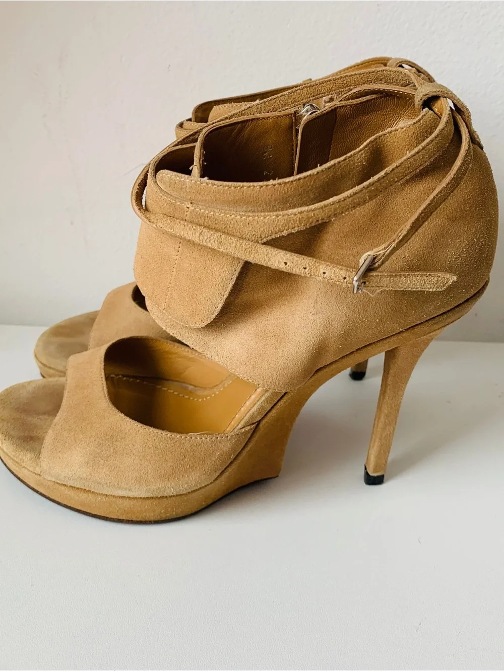 Yves Saint Laurent Sculpted Beige Suede Sandals/Heels Size 38